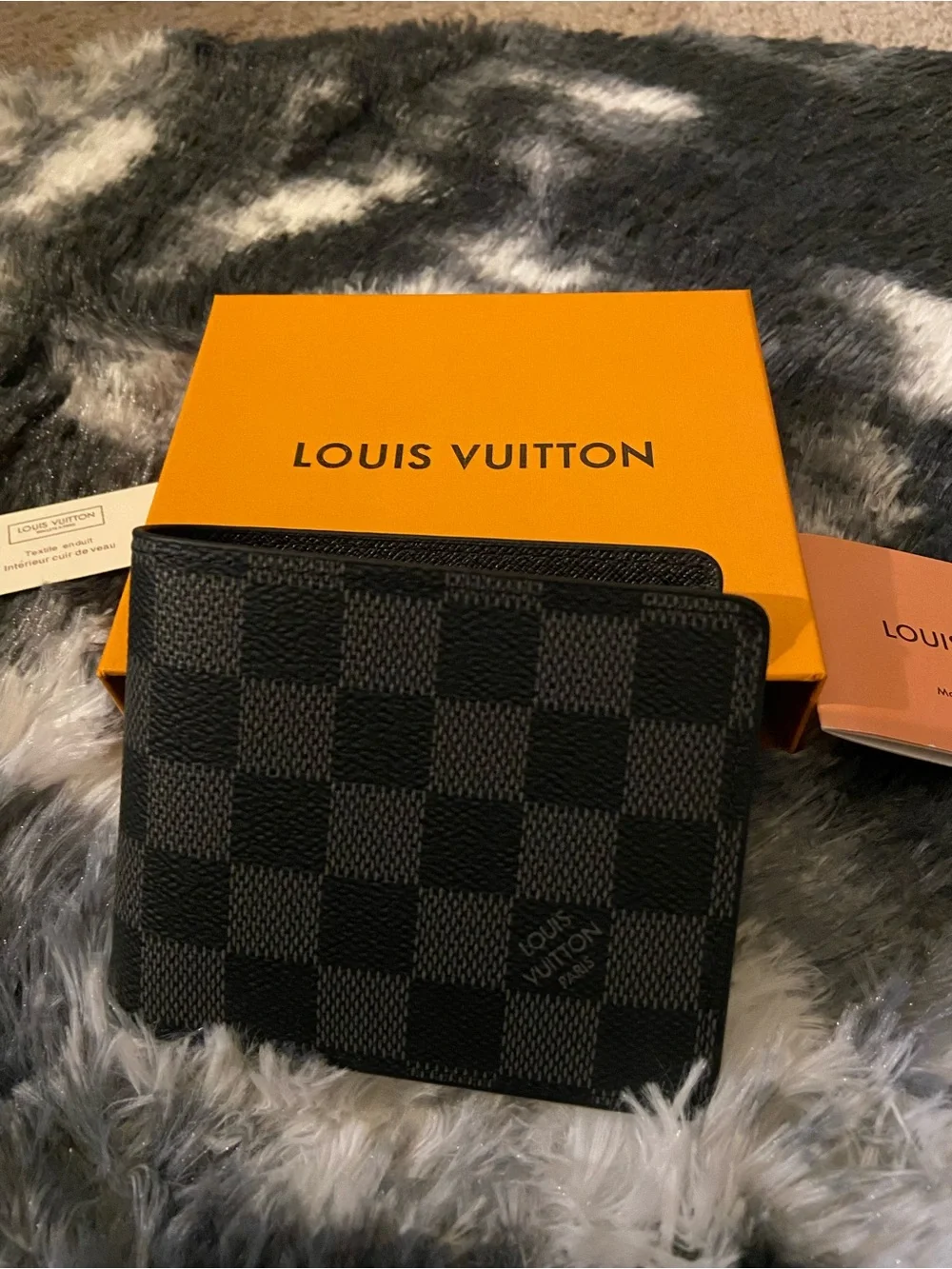 Louis Vuitton Black & Gray Damier Graphite Canvas Bi-Fold Wallet - Picture 2 of 9